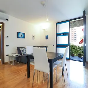 https://primopiano-eraclito.italymilanhotels.net